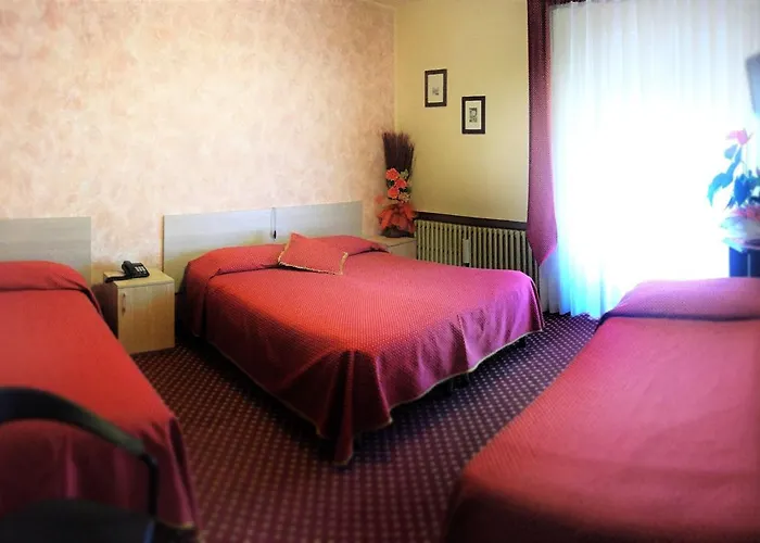 Belvedere Отель Роана